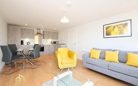 Leeds Urban Apartments - Victoria Riverside